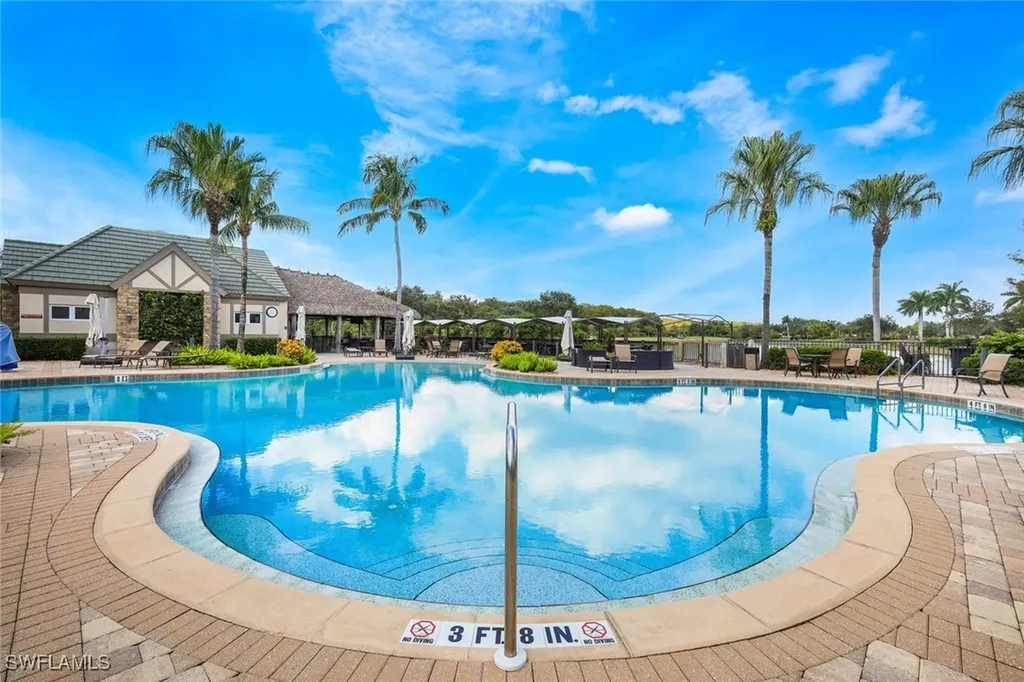 12605 Fenhurst Way Naples FL 34120