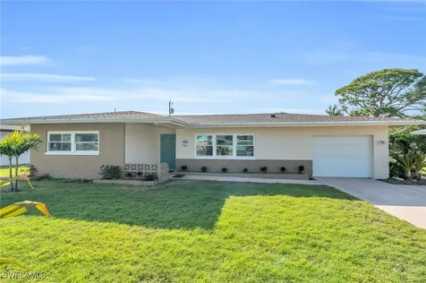 5230 Sunnybrook Court Cape Coral FL 33904