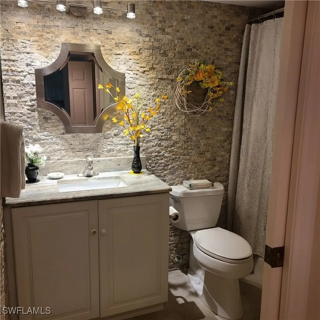 20151 Ian Court Estero FL 33928