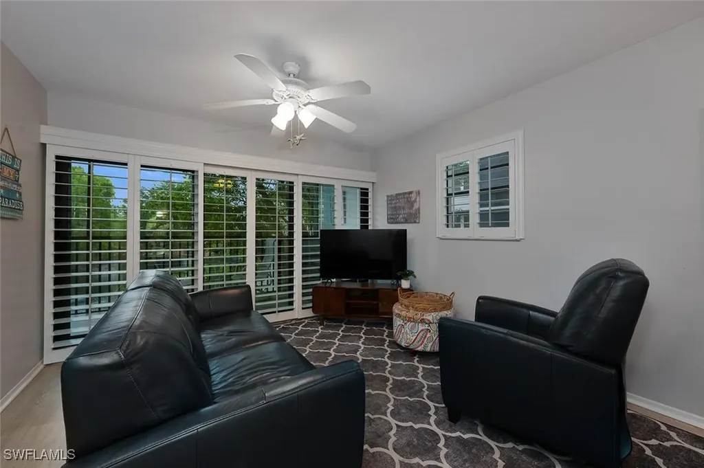 600 Neapolitan Way Naples FL 34103