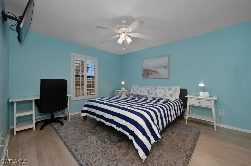 600 Neapolitan Way Naples FL 34103