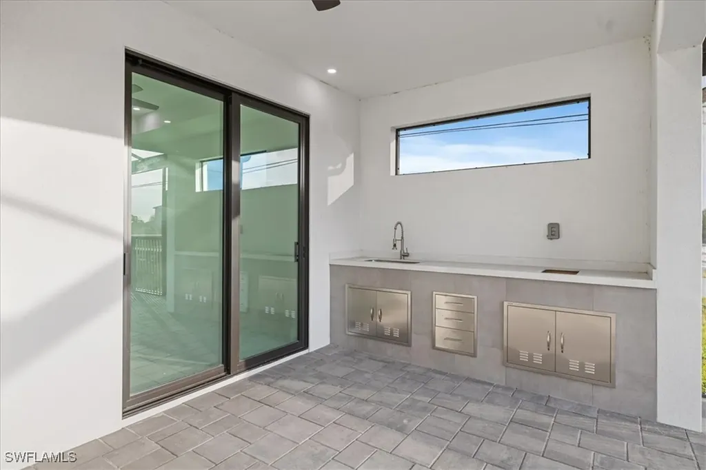 1928 SW 8th Place Cape Coral FL 33991