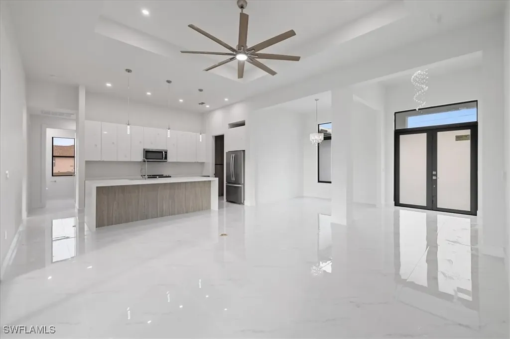 1928 SW 8th Place Cape Coral FL 33991