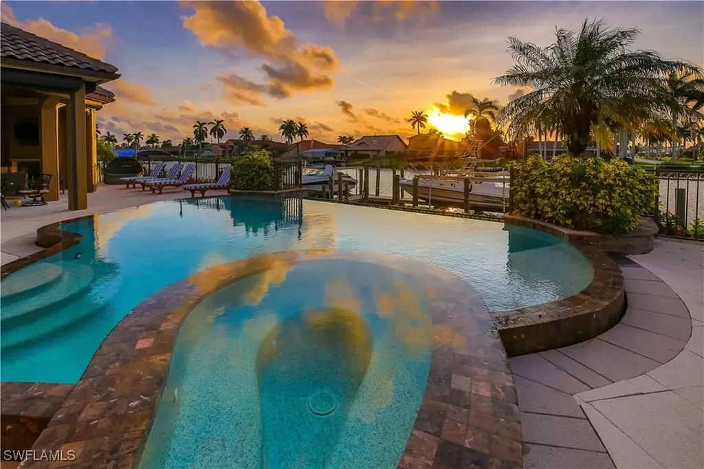 4402 SE 20th Avenue Cape Coral FL 33904