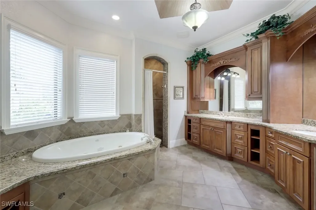 4402 SE 20th Avenue Cape Coral FL 33904