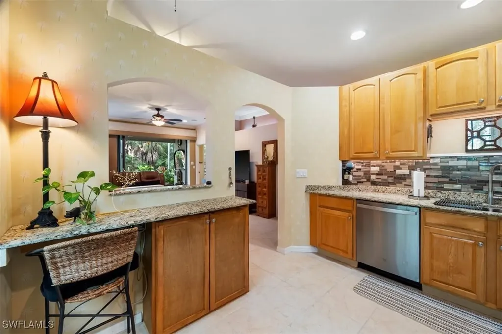 7590 Meadow Lakes Drive Naples FL 34104