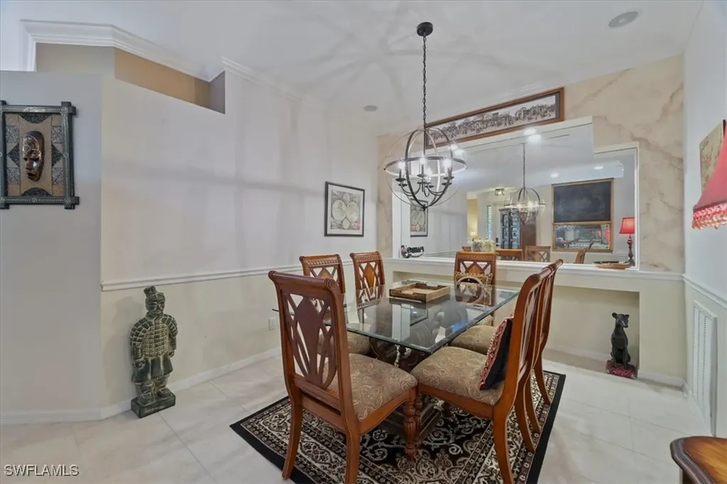 7590 Meadow Lakes Drive Naples FL 34104