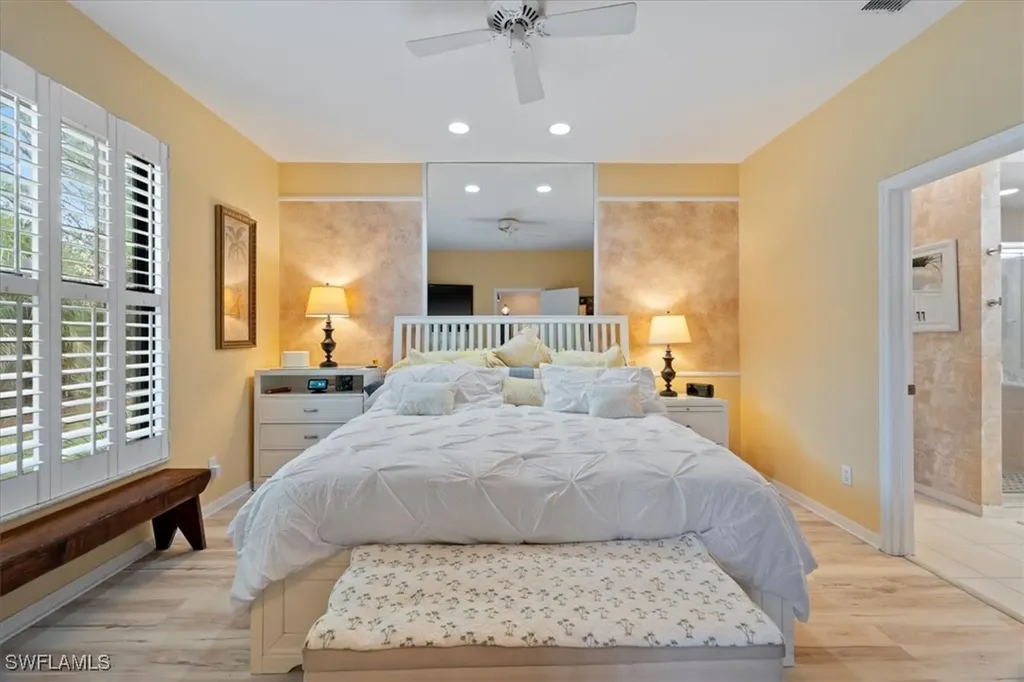 7590 Meadow Lakes Drive Naples FL 34104