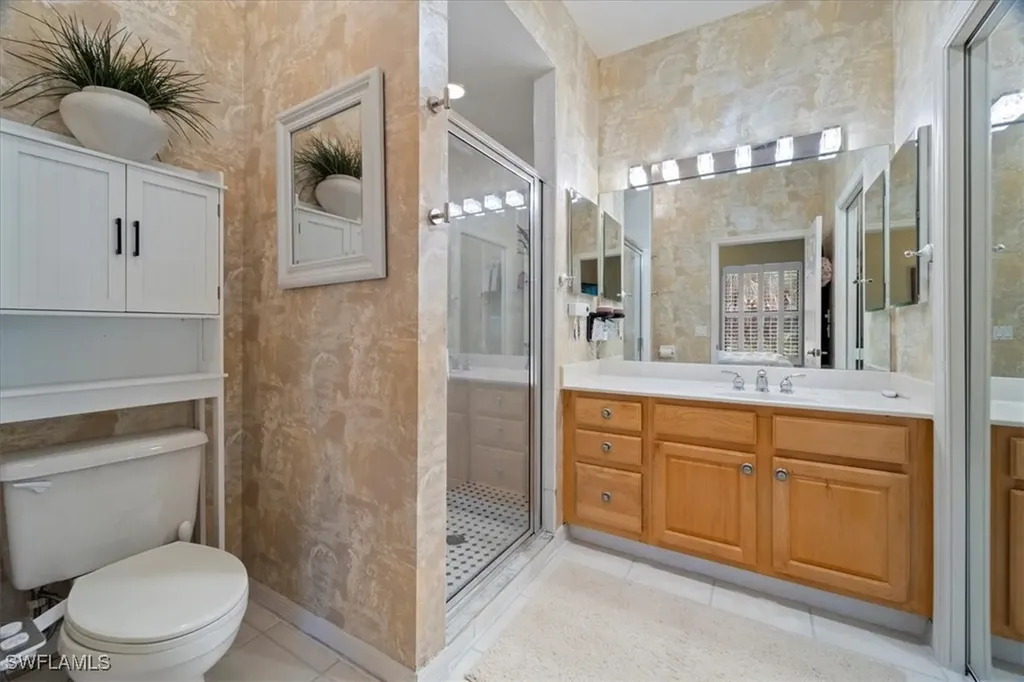 7590 Meadow Lakes Drive Naples FL 34104