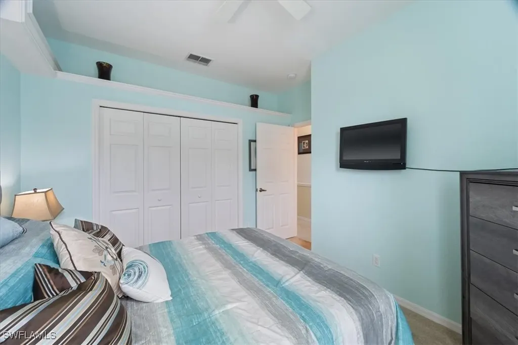 7590 Meadow Lakes Drive Naples FL 34104