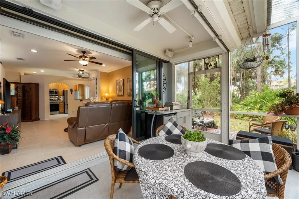 7590 Meadow Lakes Drive Naples FL 34104