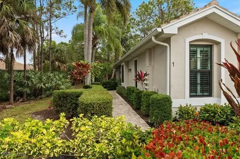 7590 Meadow Lakes Drive Naples FL 34104