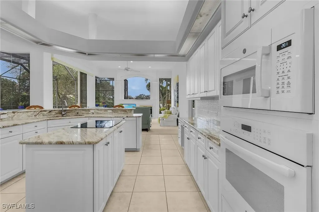 529 Wedgewood Way Naples FL 34119