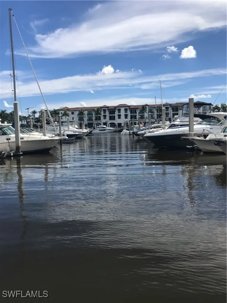 801 River Point Drive Naples FL 34102