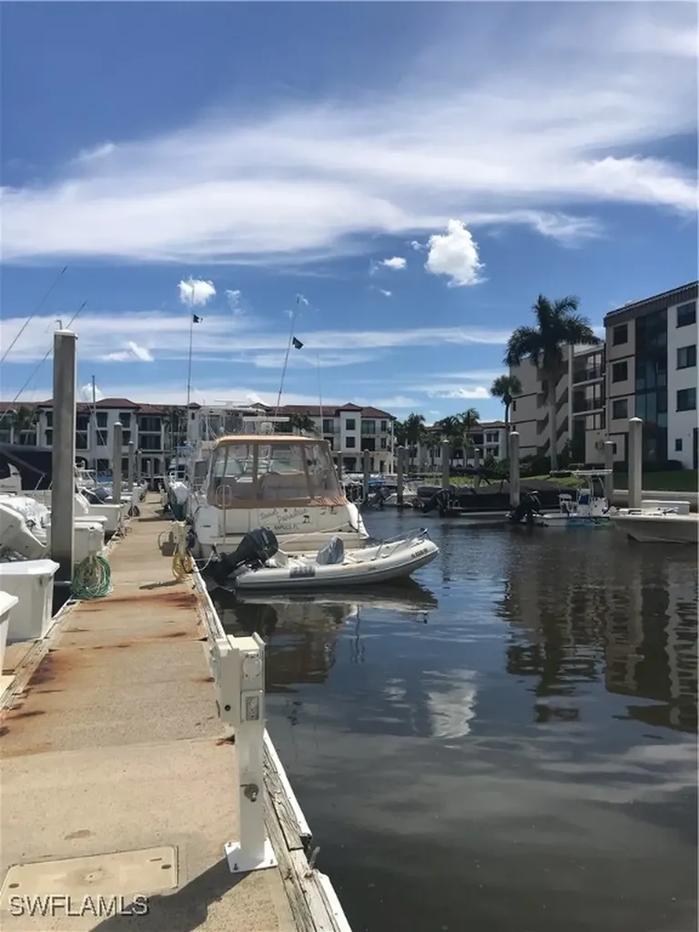801 River Point Drive Naples FL 34102