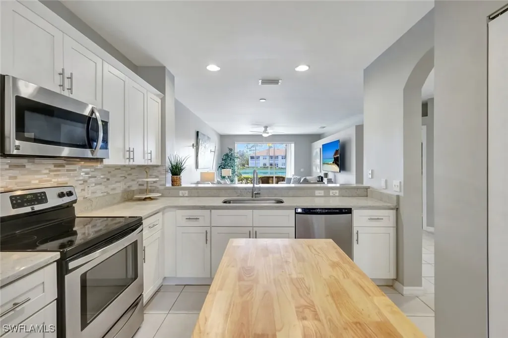 6245 Wilshire Pines Circle Naples FL 34109