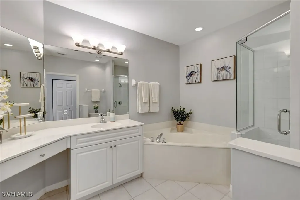 6245 Wilshire Pines Circle Naples FL 34109