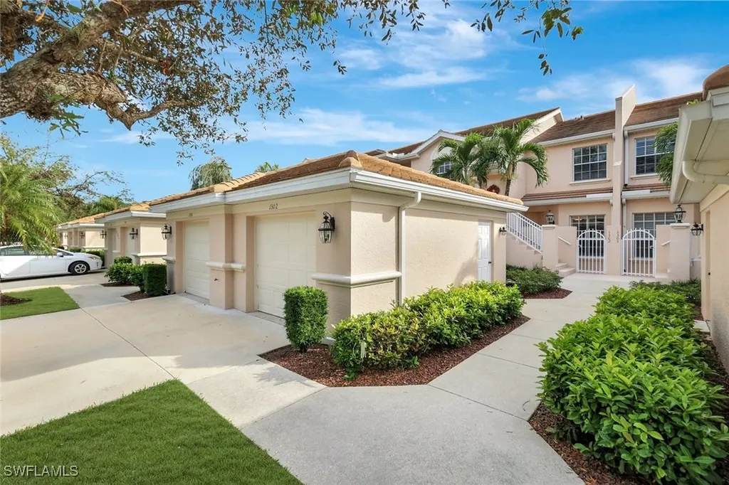 6245 Wilshire Pines Circle Naples FL 34109