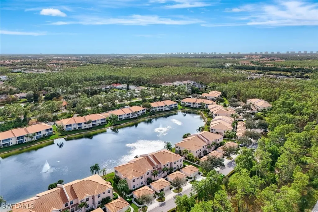6245 Wilshire Pines Circle Naples FL 34109