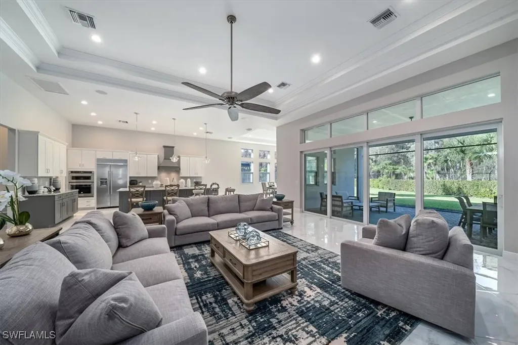 8761 Saint Lucia Drive Naples FL 34114