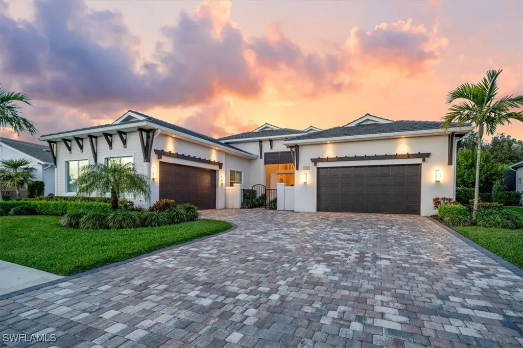8761 Saint Lucia Drive Naples FL 34114