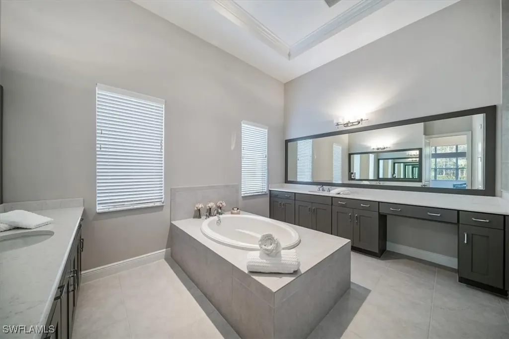 8761 Saint Lucia Drive Naples FL 34114
