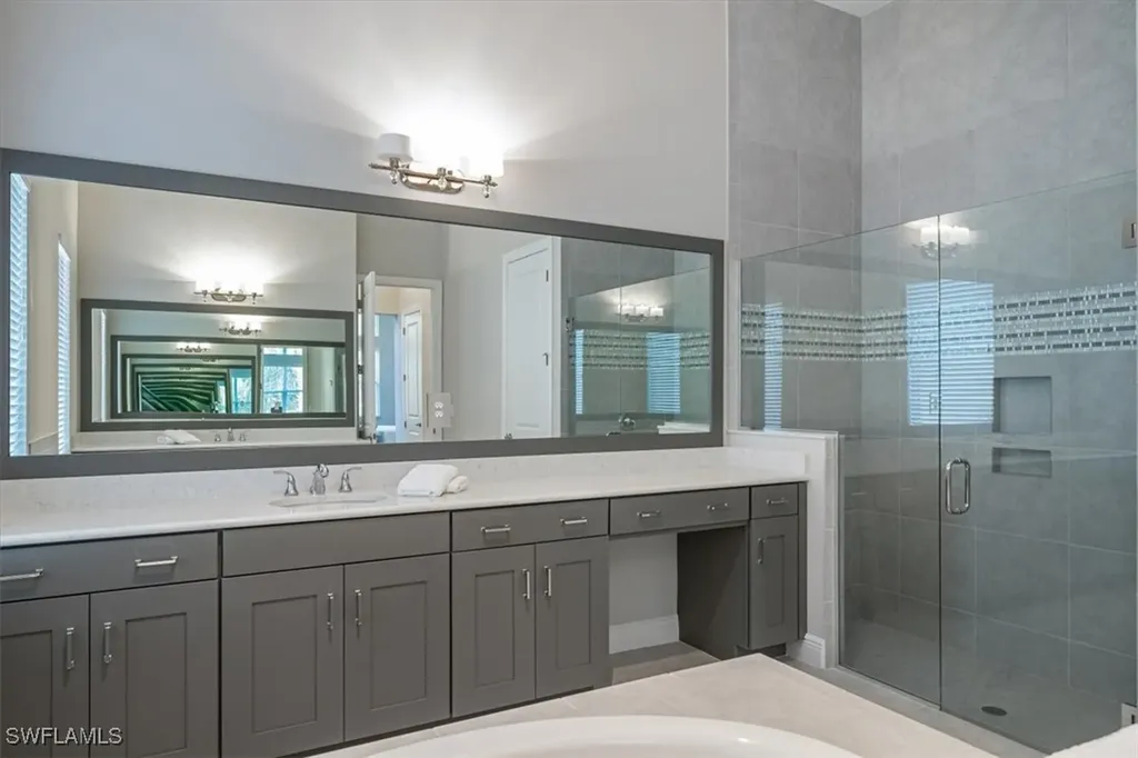 8761 Saint Lucia Drive Naples FL 34114