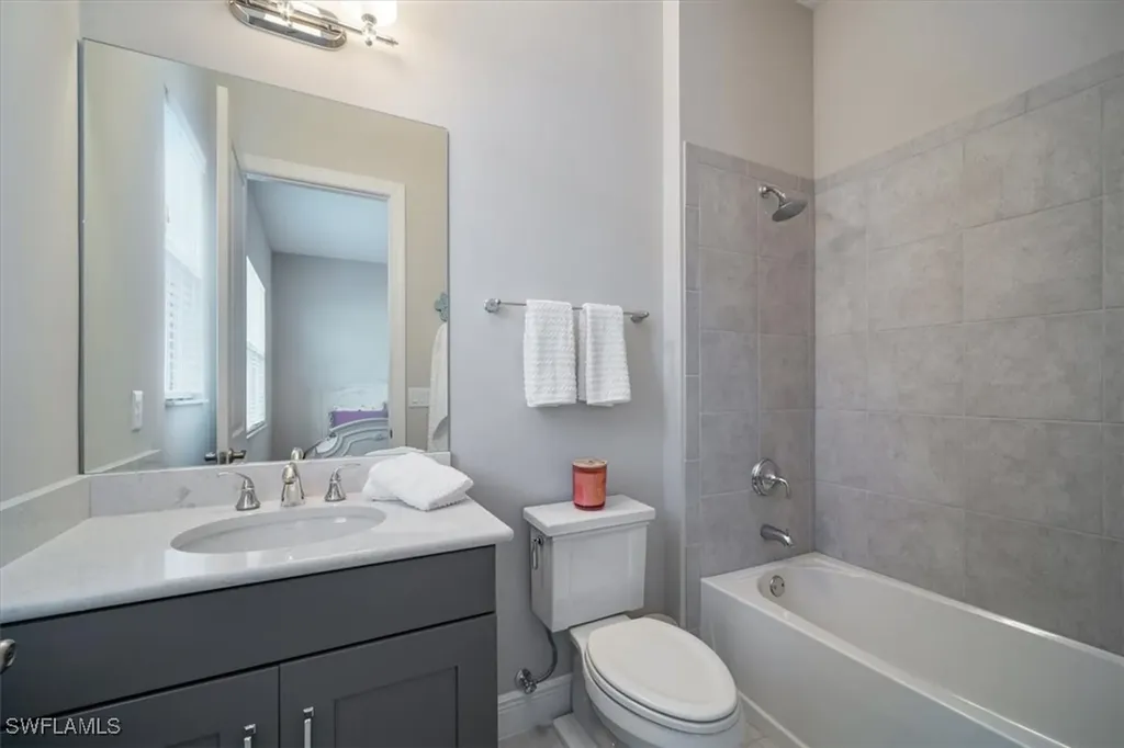 8761 Saint Lucia Drive Naples FL 34114