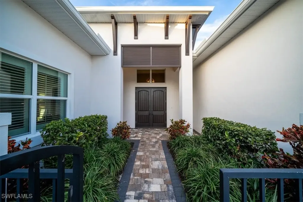 8761 Saint Lucia Drive Naples FL 34114