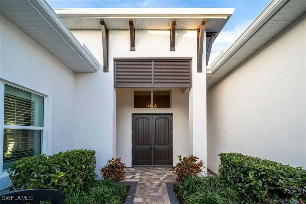 8761 Saint Lucia Drive Naples FL 34114