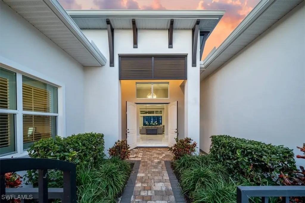 8761 Saint Lucia Drive Naples FL 34114