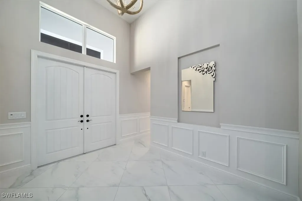 8761 Saint Lucia Drive Naples FL 34114