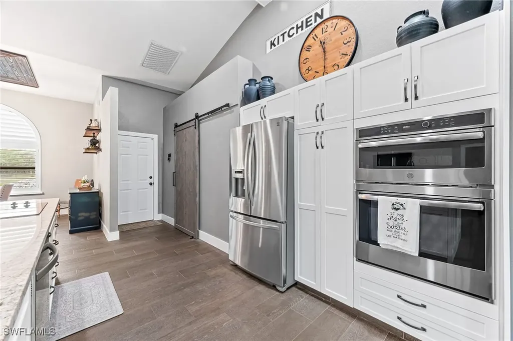 110 7th Street NW Naples FL 34120