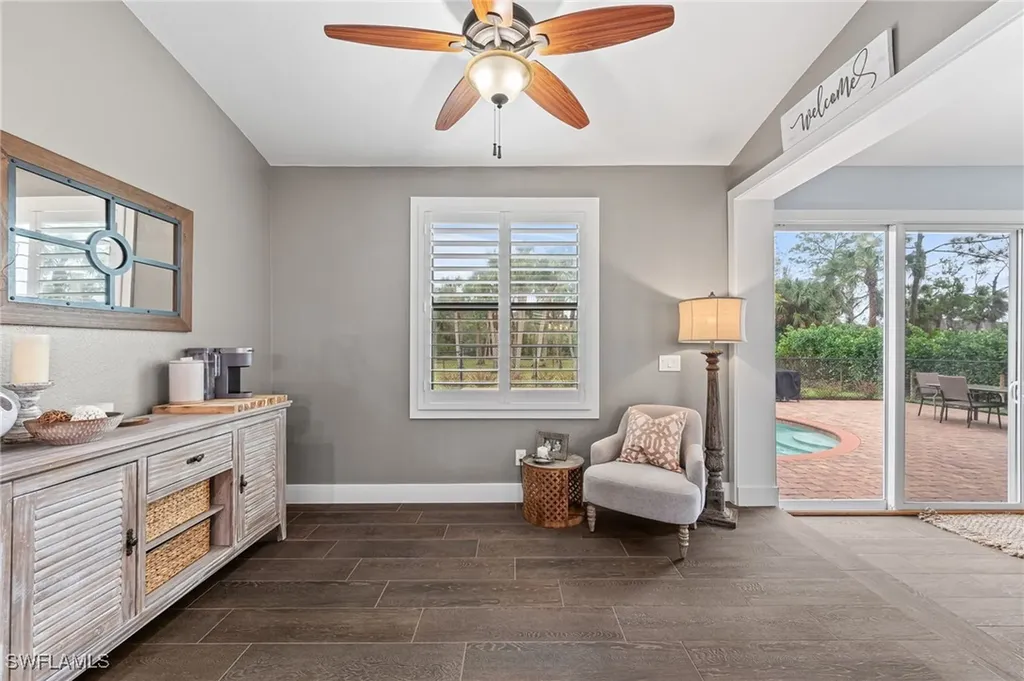 110 7th Street NW Naples FL 34120