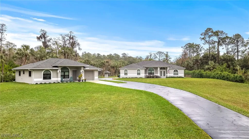 110 7th Street NW Naples FL 34120