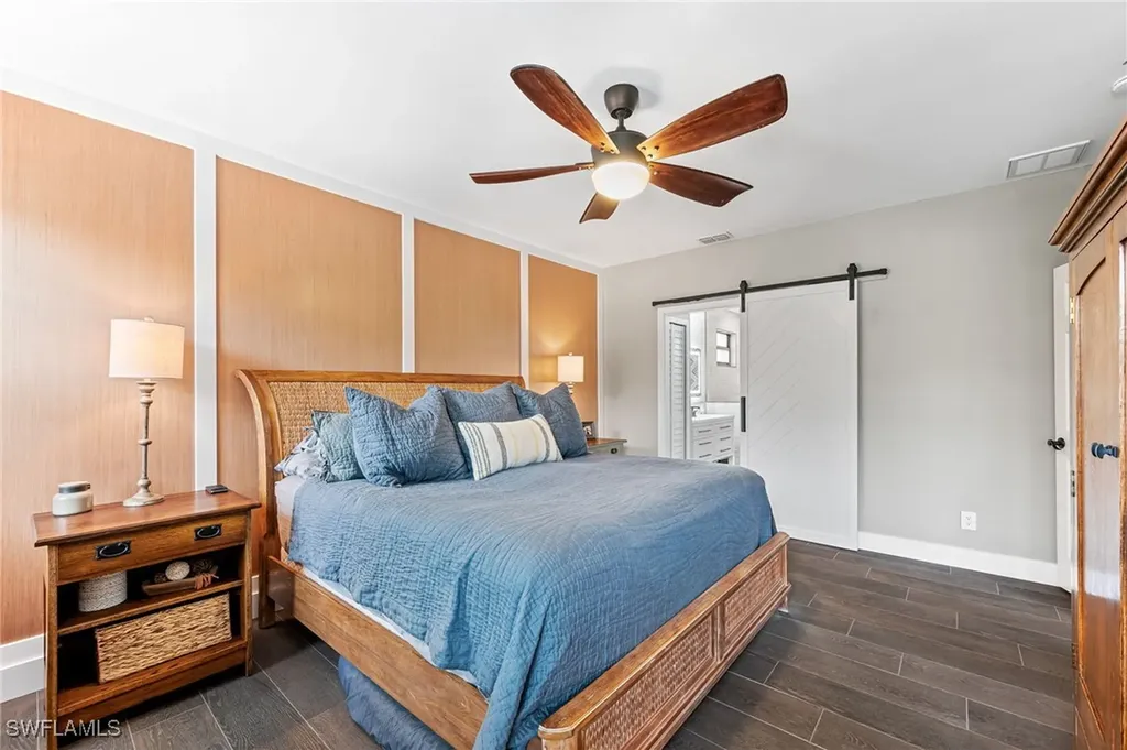 110 7th Street NW Naples FL 34120