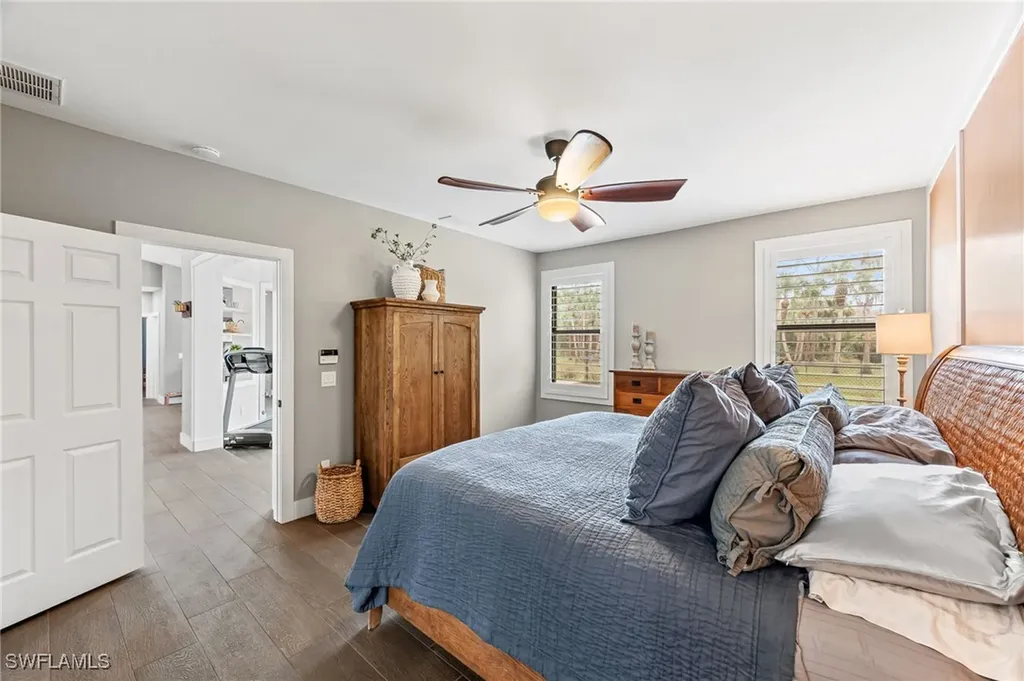 110 7th Street NW Naples FL 34120