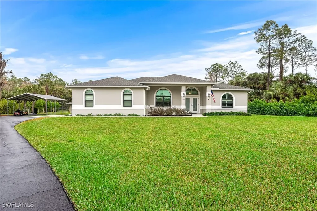 110 7th Street NW Naples FL 34120