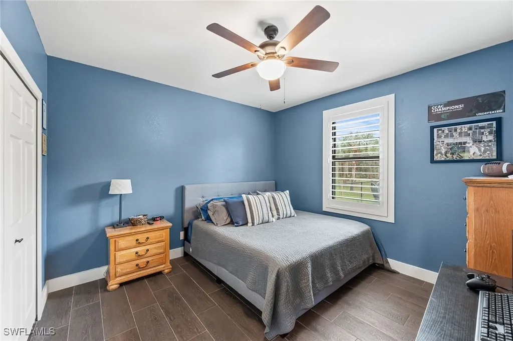 110 7th Street NW Naples FL 34120