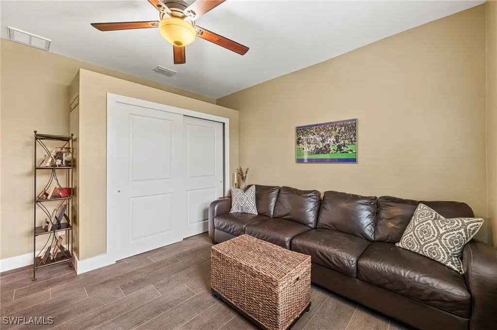 110 7th Street NW Naples FL 34120