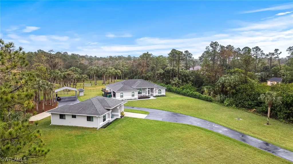 110 7th Street NW Naples FL 34120