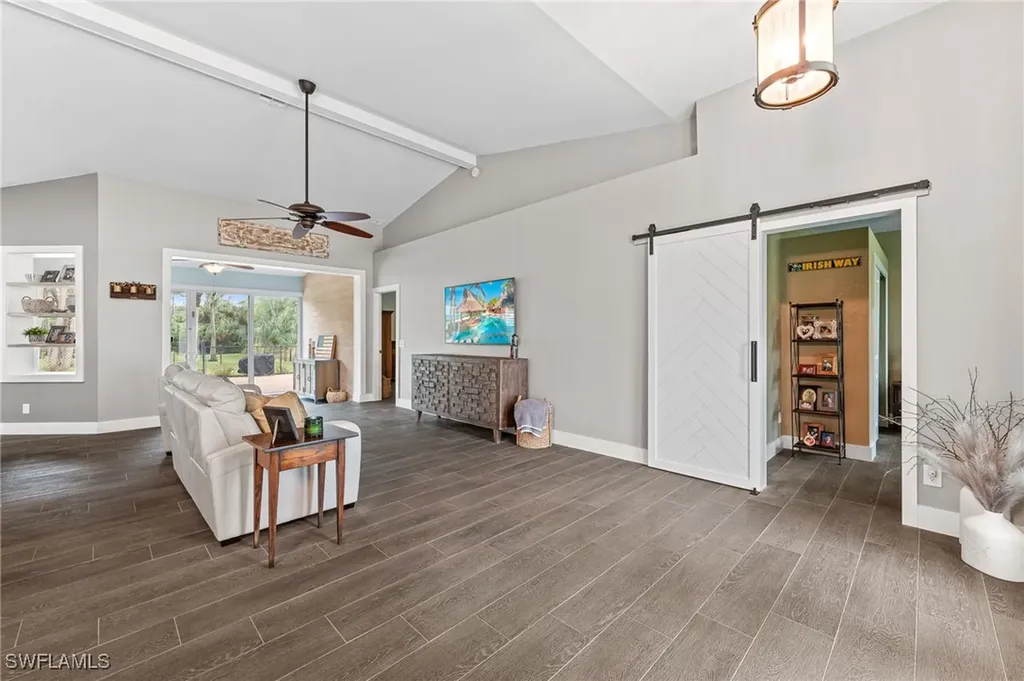 110 7th Street NW Naples FL 34120