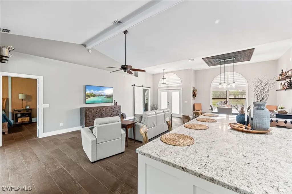110 7th Street NW Naples FL 34120
