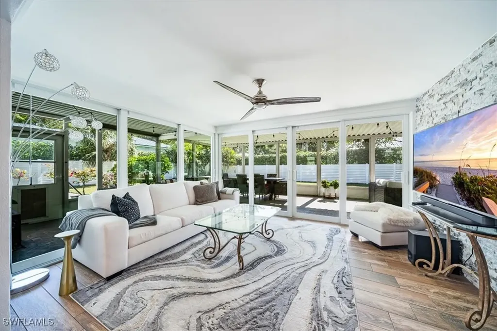 1268 13th Avenue N Naples FL 34102