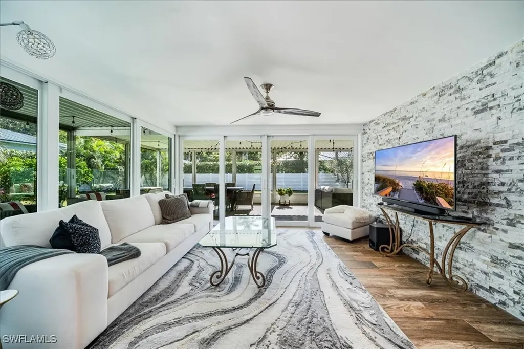 1268 13th Avenue N Naples FL 34102