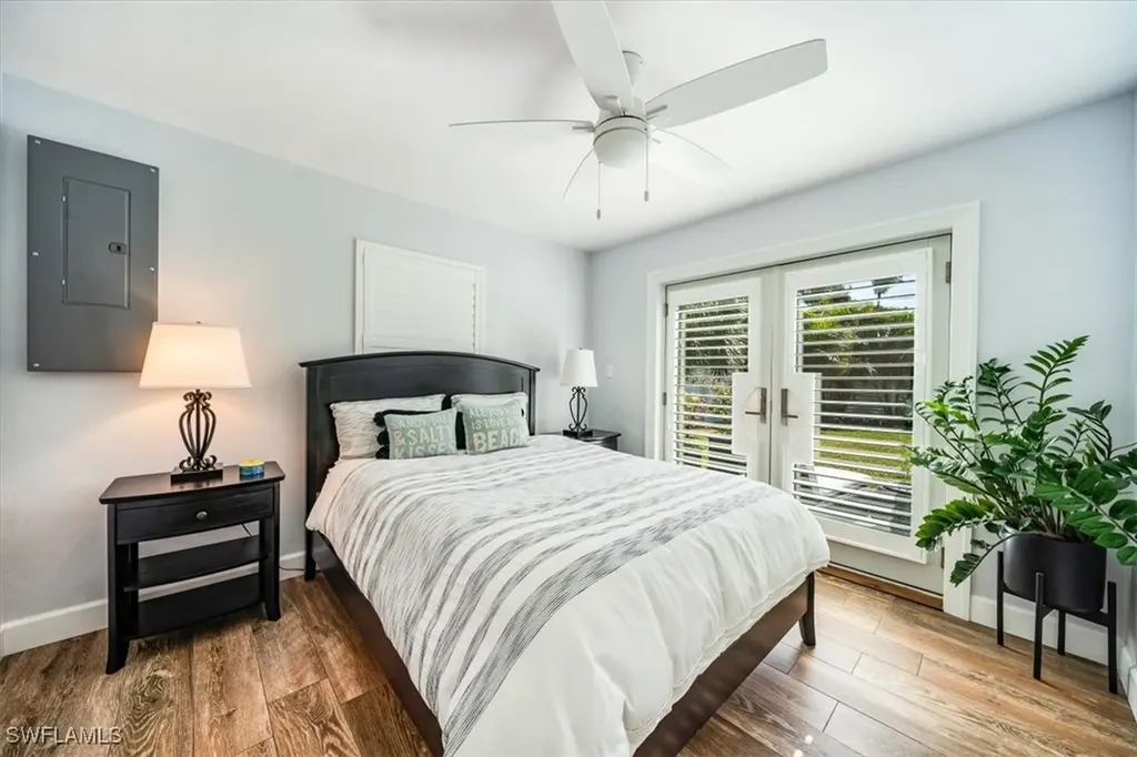 1268 13th Avenue N Naples FL 34102
