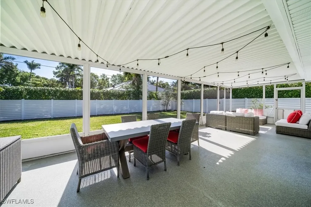 1268 13th Avenue N Naples FL 34102
