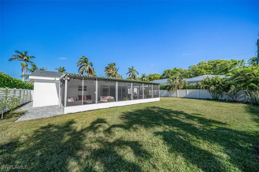 1268 13th Avenue N Naples FL 34102