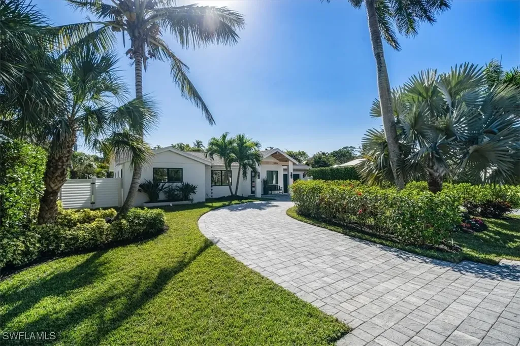 1268 13th Avenue N Naples FL 34102