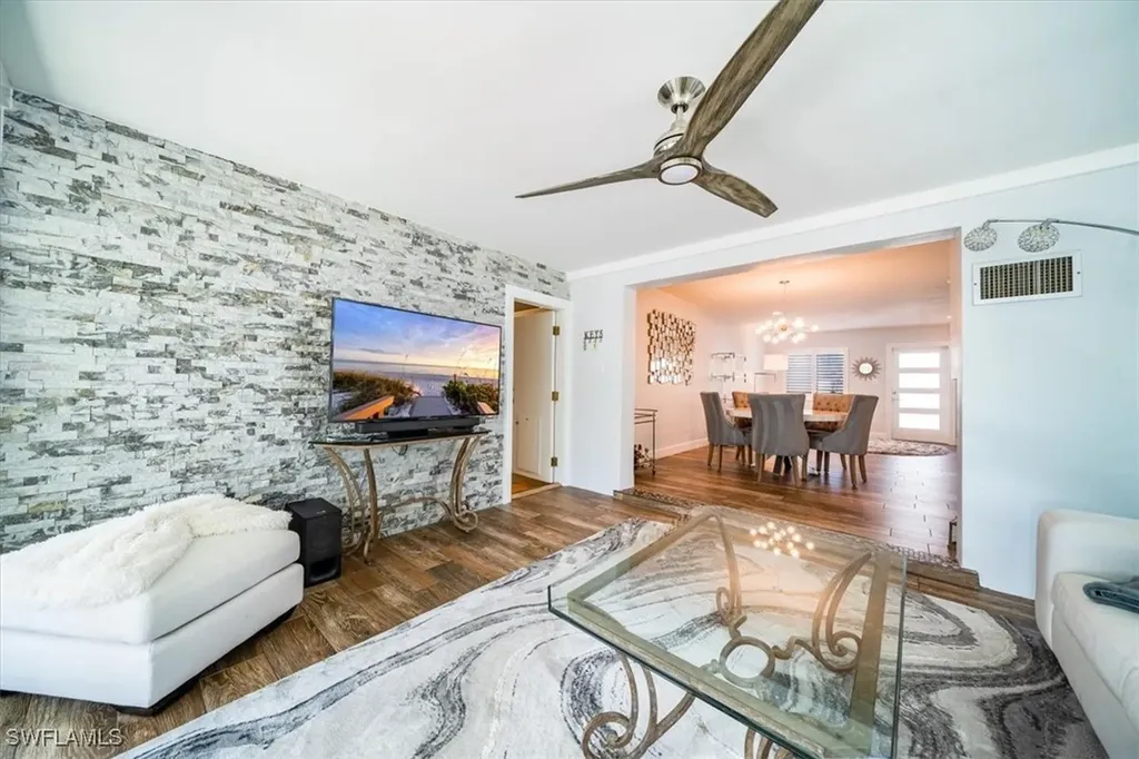 1268 13th Avenue N Naples FL 34102